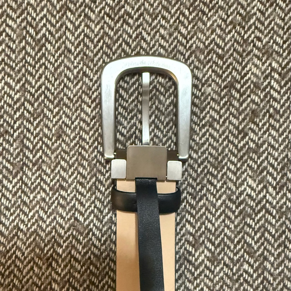 CHANEL Men’s Black Belt with Silver Buckle - Picture 4 of 6